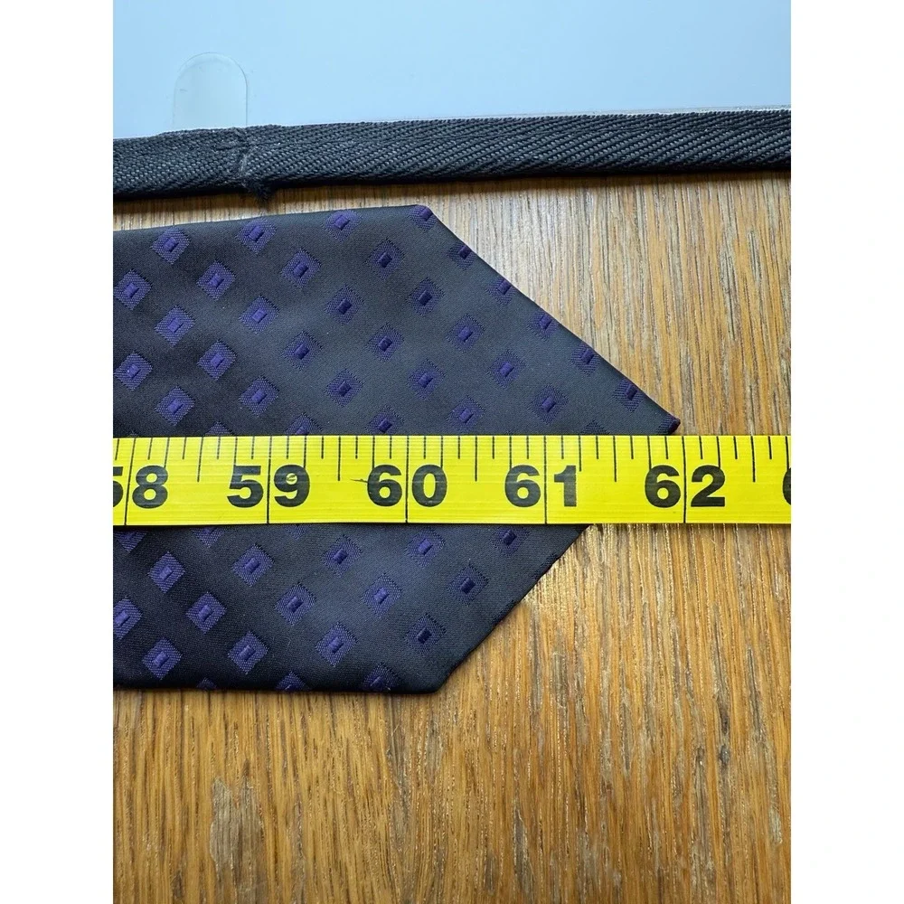 Palenzo Collection Silk Tie Made in Italy Purple‎ Diamond Pattern 62 in